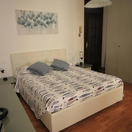 Appartement Daisy House: Attic In The Historical Center