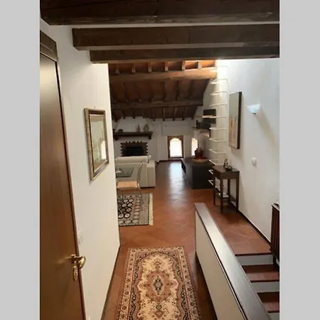 Daisy House: Attic In The Historical Center Daire Salò